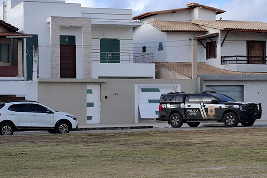 SANTALUZ - MP investiga contrato sem licitação e faz buscas na casa do prefeito e na Prefeitura