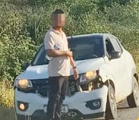 COITÉ - Motociclista fica ferido após colisão com carro na BA-120. Buraco na pista provocou o acidente, diz motorista