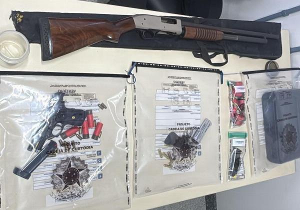 Polícia Civil prende irmãos suspeitos de matar cigano e apreende armas em Santaluz