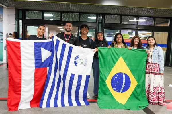 Orgulho de Serrinha: estudantes do CETEP Sisal conquistam 1º lugar em feira internacional na Colômbia