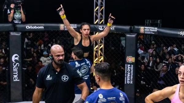 Serrinhense Layse Cerqueira garante vaga na semifinal do Fight do Milhão com finalização impressionante